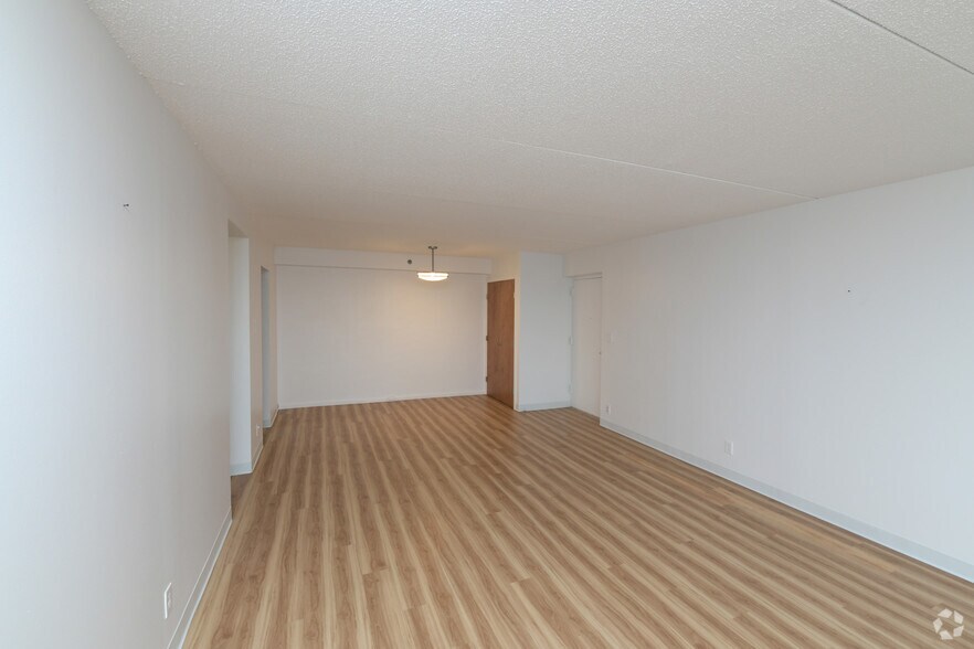 More Photos Of 1371 Beacon St, Brookline Apartments For Lease