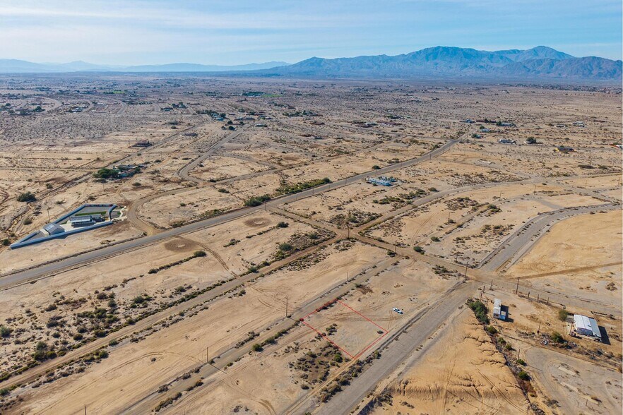 More Photos Of 2537 Aberdeen Dr., Thermal Land For Sale