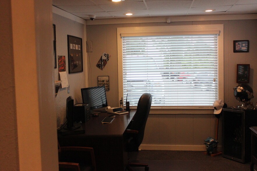 62356 Van Dyke Ave, Washington, MI 48094 Auto Dealership For Sale