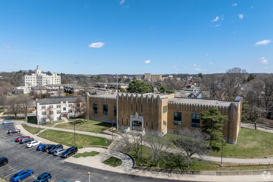 More Photos Of 115 West St, Battle Creek Apartments For Sale