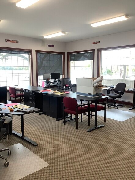 More Photos Of 38 W Grand Ave, Fox Lake Storefront Retail Office For Lease