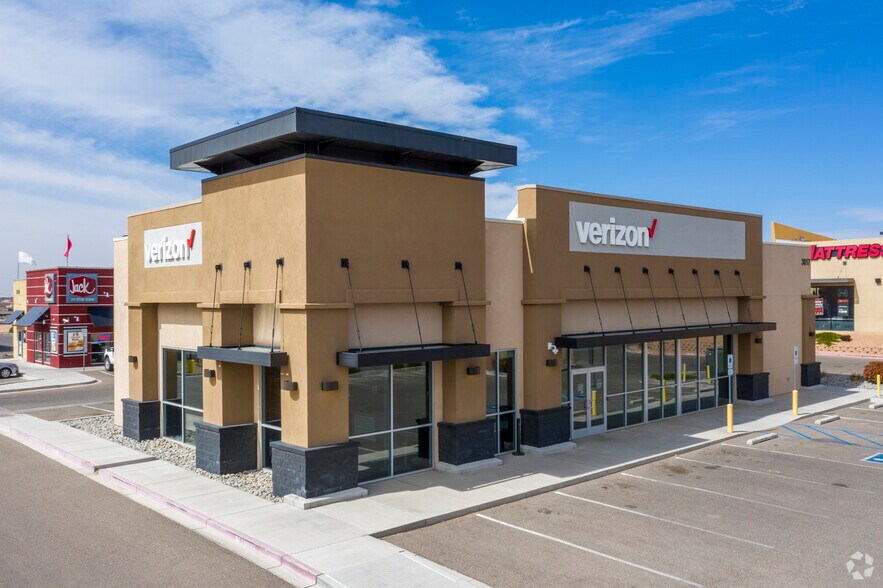 More Photos Of 7820 Enchanted Hills NE, Bernalillo Unknown For Lease