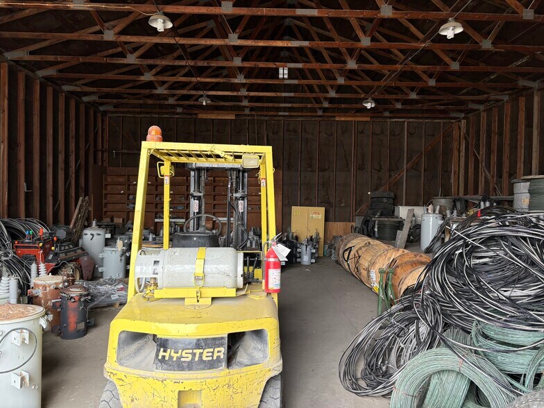 More Photos Of 415 Broad Ave, Stanton Industrial For Sale