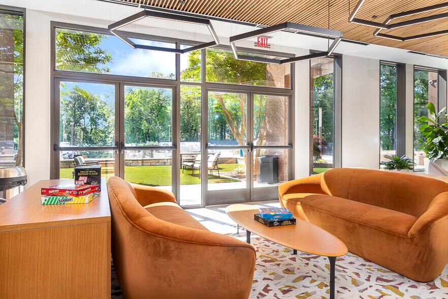 More Photos Of 1850 Parkway Pl, Marietta Office For Lease