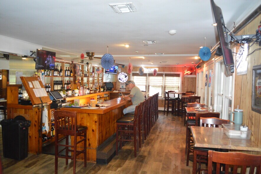 More Photos Of 364 E Main St, Tuckerton Restaurant For Sale