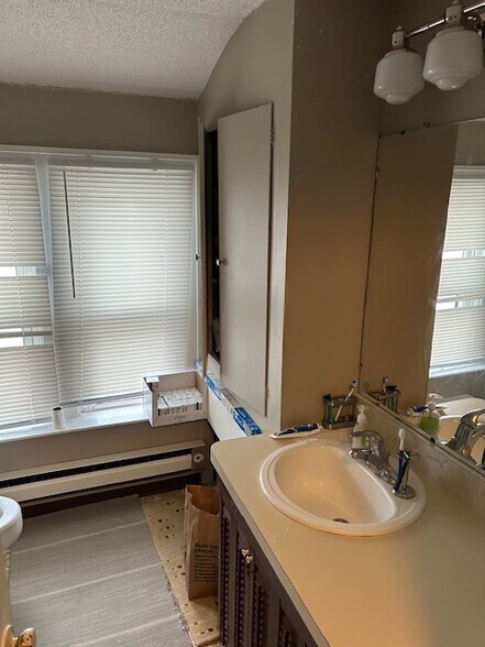 More Photos Of 3513-3515 Hennepin Ave, Minneapolis Apartments For Sale