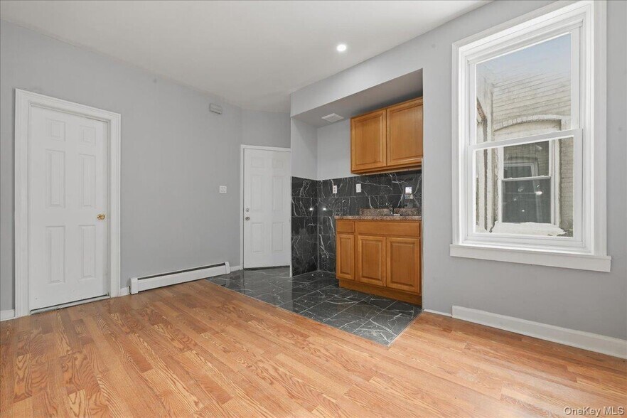 More Photos Of 126-10 Jamaica Ave, Richmond Hill Storefront Retail Residential For Sale