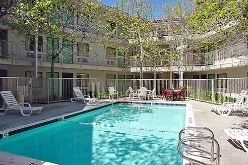 Primary Photo Of 1785 S Main St, Yreka Hospitality For Sale