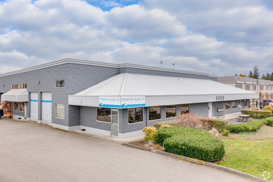 More Photos Of 5508 Production Blvd, Surrey Warehouse For Lease