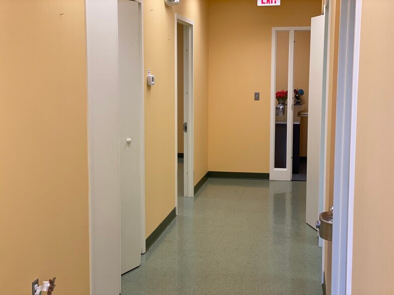 More Photos Of 44355 Premier Plaza, Ashburn Office For Sale