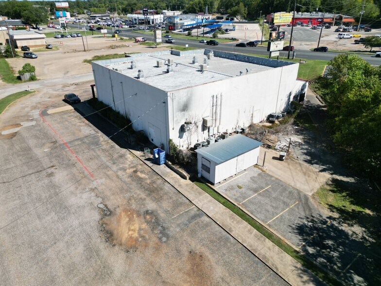 More Photos Of 401 N Spur 63, Longview Restaurant For Sale