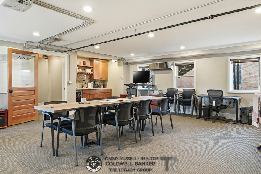 More Photos Of 259 S Center St, Casper Office For Sale
