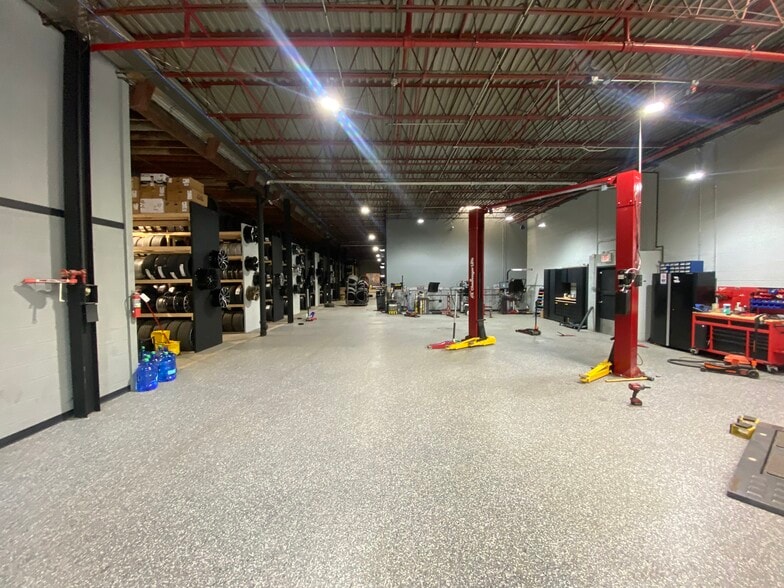 More Photos Of 4850 W Bloomingdale Ave, Chicago Warehouse For Sale