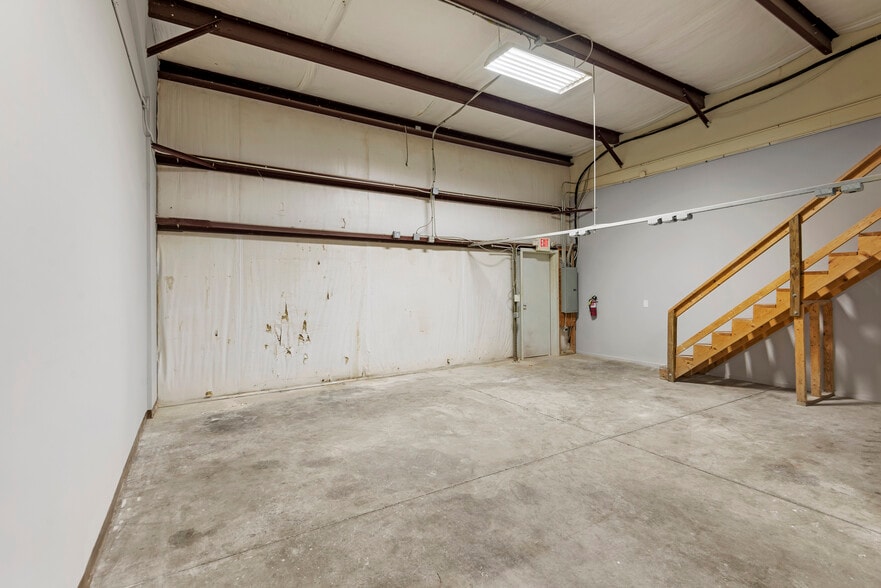 More Photos Of 3484-3490 Cameron Dr, Sanford Unknown For Lease