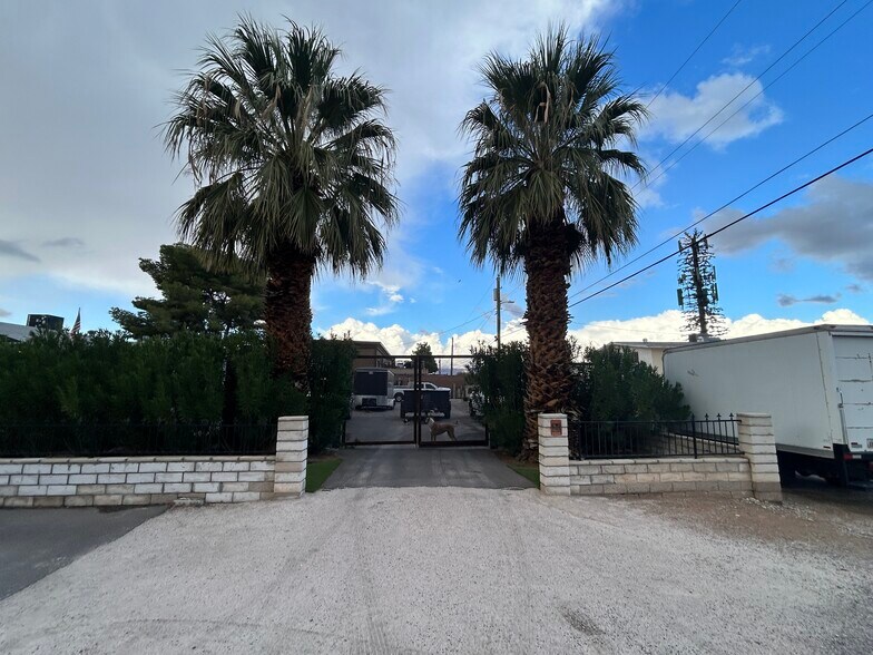 More Photos Of 4080 Spring Rd, Las Vegas Office Residential For Lease