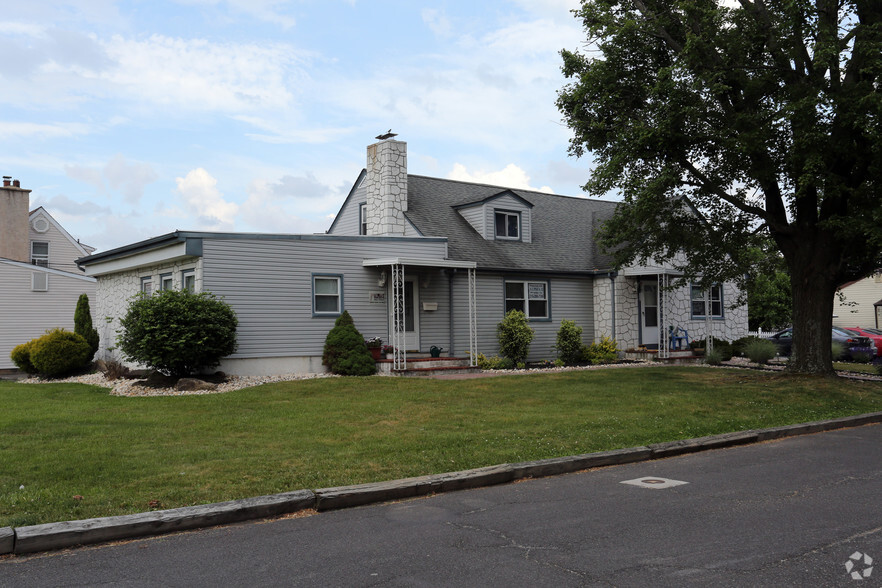 Primary Photo Of 956 Trenton Rd, Fairless Hills Office Residential For Sale