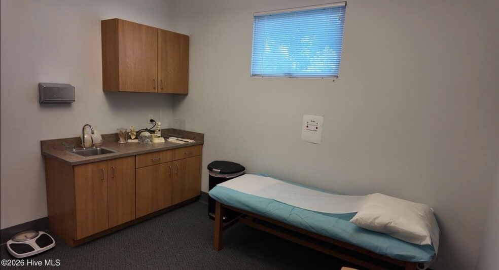 More Photos Of 2515 Delaney Ave, Wilmington Medical For Lease