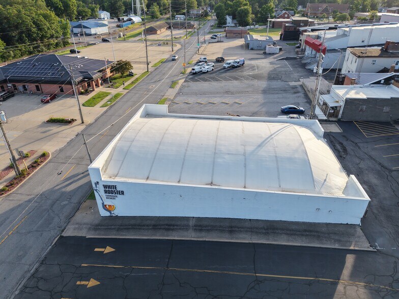 More Photos Of 113 W Jackson St, Sparta Freestanding For Sale