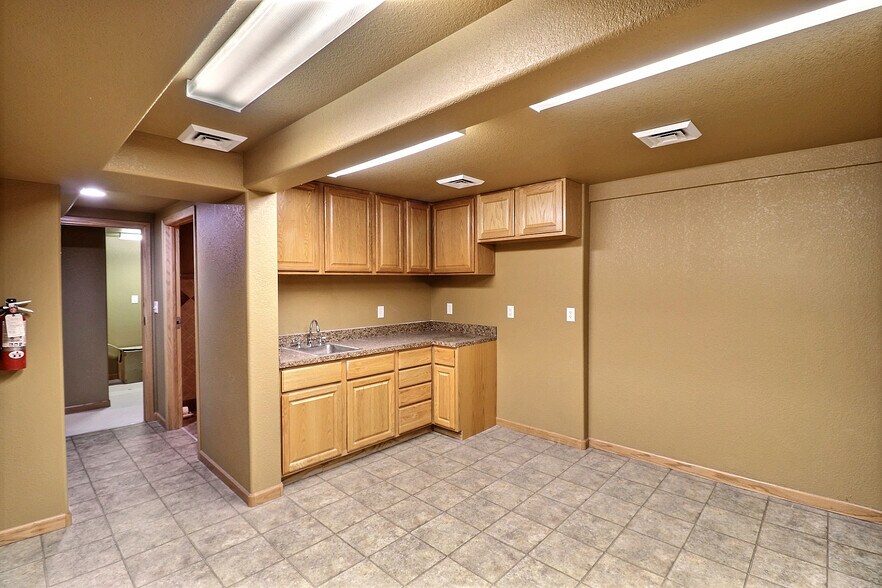 More Photos Of 1624 17th Ave, Greeley Medical For Lease