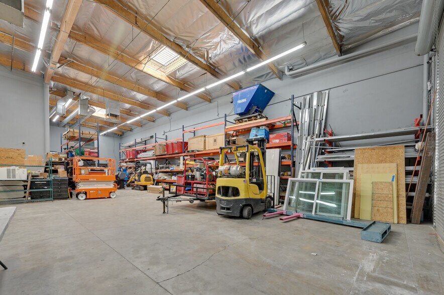 More Photos Of 5190 Arville St, Las Vegas Manufacturing For Sale