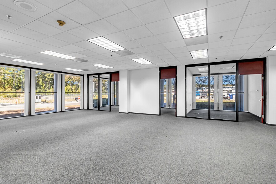 More Photos Of 1658 Bushy Park Rd, Goose Creek Manufacturing For Sale