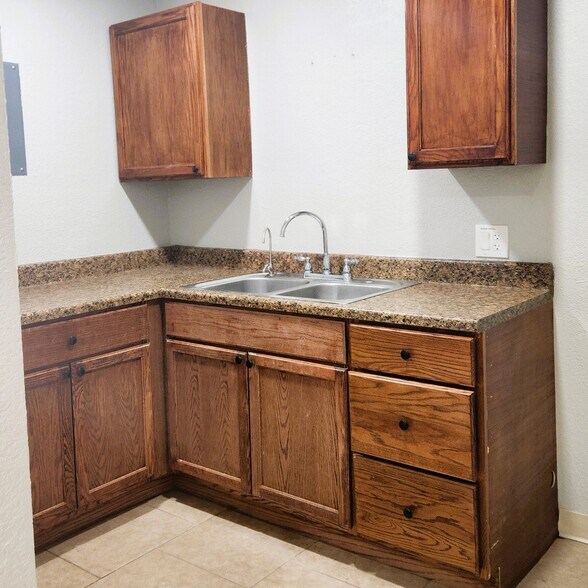 More Photos Of 7604 Baker Blvd, Richland Hills Freestanding For Sale