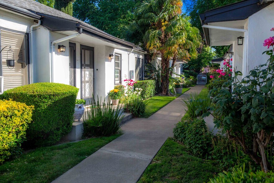 More Photos Of 1209 U St, Sacramento Apartments For Sale