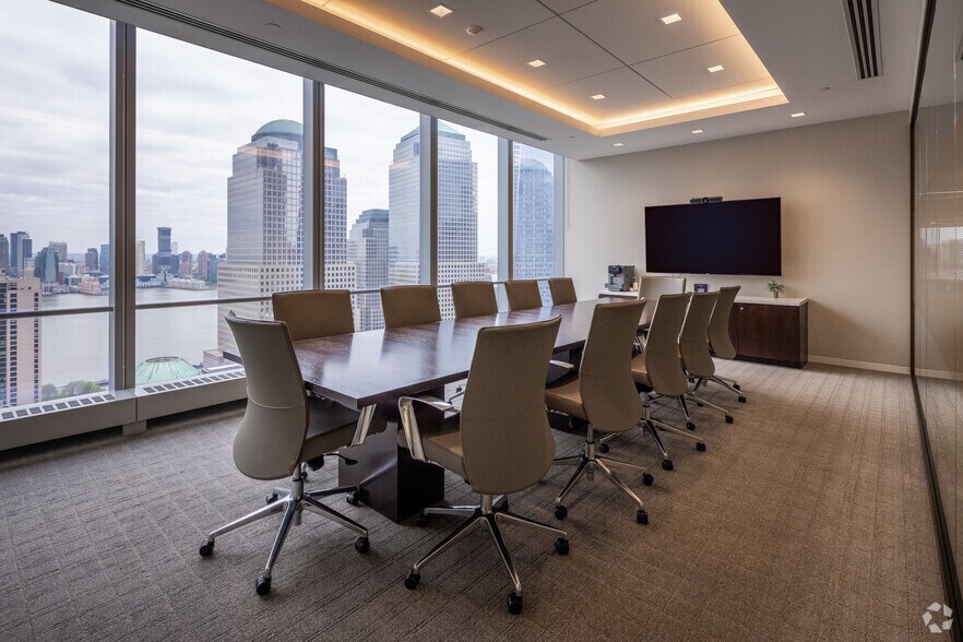 More Photos Of 4 World Trade Ctr, New York Coworking Space