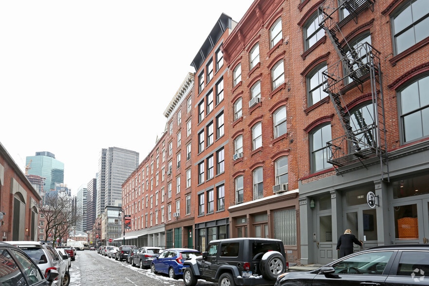 More Photos Of 246 Front St, New York Apartments For Lease