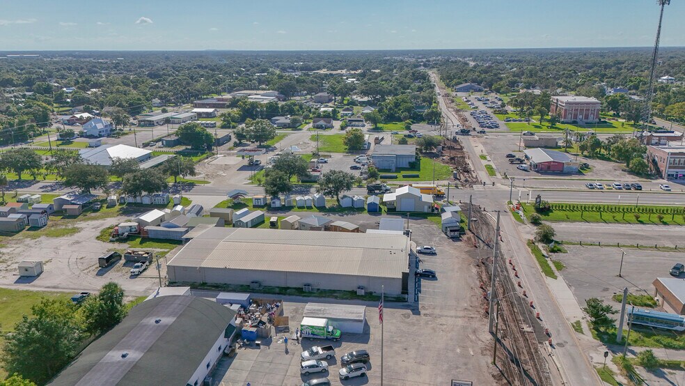 More Photos Of 14 W Hickory St, Arcadia Freestanding For Lease