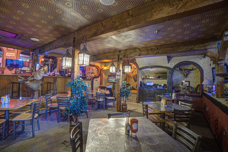 More Photos Of 500 W F St, Casper Restaurant For Sale