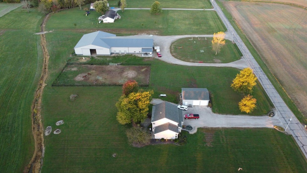 More Photos Of 7361 Zane Trail Rd, Circleville Horse Stables For Sale