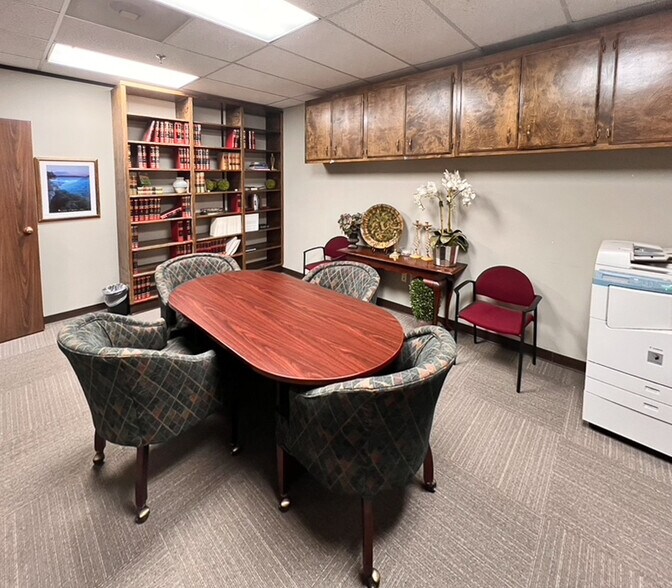 More Photos Of 900 S Shackleford Rd, Little Rock Office For Lease