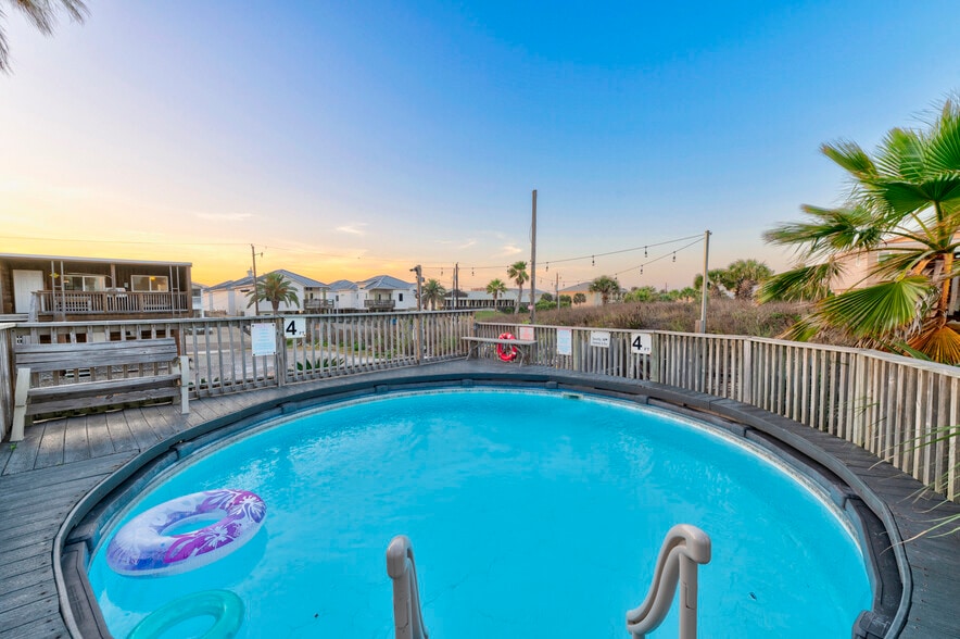 More Photos Of 539 S 12th St, Port Aransas Hotel For Sale