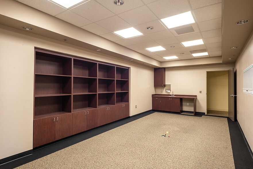 More Photos Of , Las Vegas Office For Sale