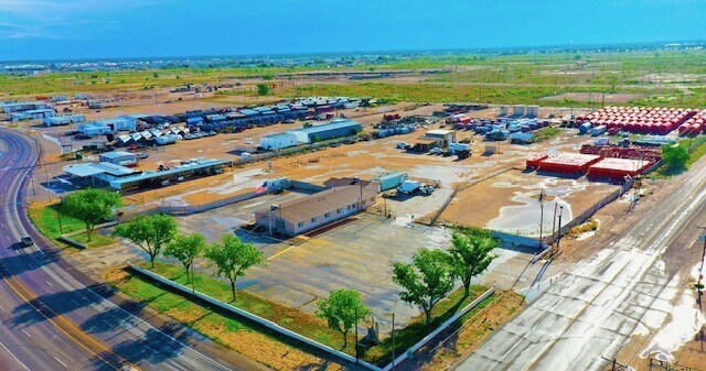 Primary Photo Of 1120 NW County Rd, Hobbs Flex For Lease