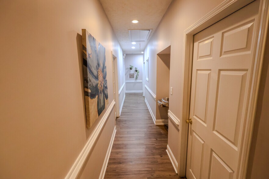 More Photos Of 2212 Hope Mills Rd, Fayetteville Office For Sale