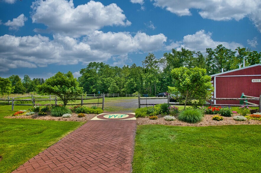 More Photos Of 69 Lippincott Rd, Wallkill Lodge Meeting Hall For Sale