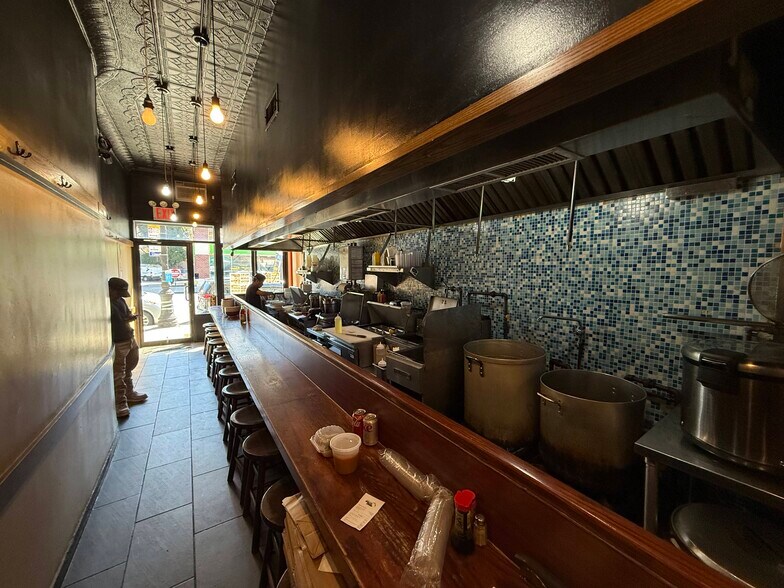 More Photos Of 276 5th Ave, Brooklyn Apartments For Lease