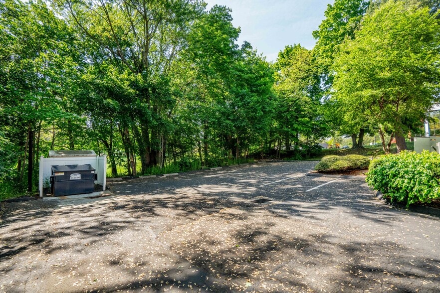 More Photos Of 2751 Dixwell Ave, Hamden Office For Sale