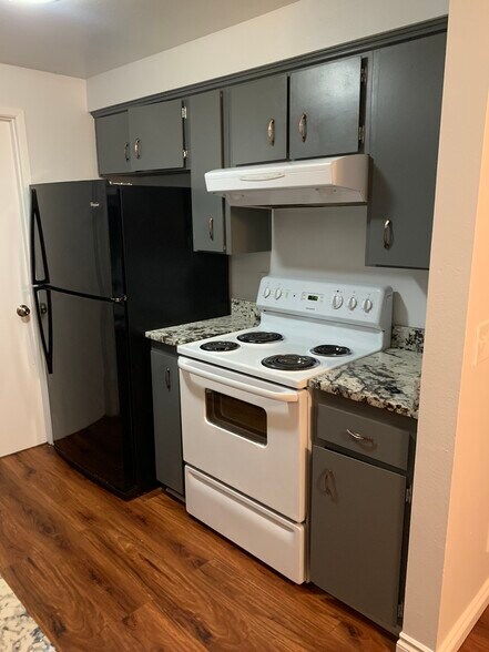 More Photos Of 3482 30th Ave NE, Salem Apartments For Sale