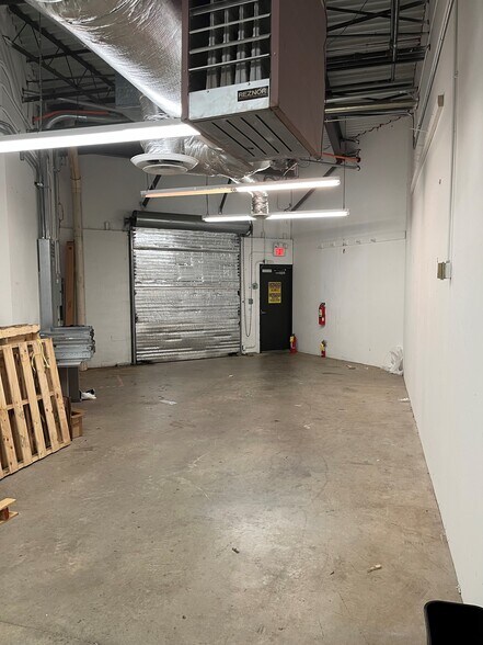 More Photos Of 300 Chastain Center Blvd, Kennesaw Office For Lease