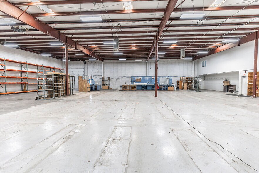 More Photos Of 3311 W Parkway Blvd, West Valley City Industrial For Sale