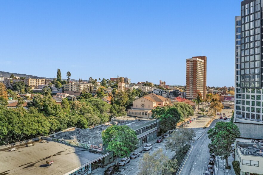 More Photos Of 290 27th St, Oakland Flex For Sale