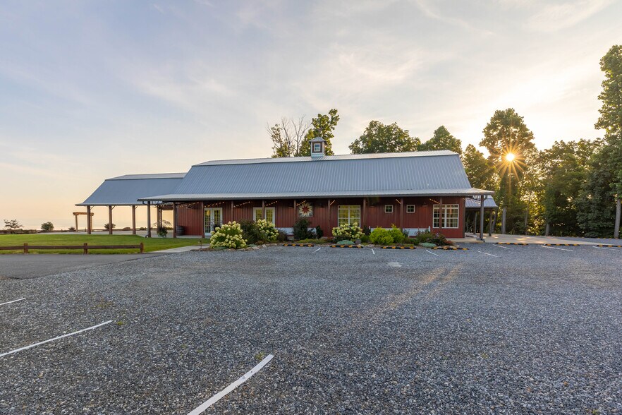 More Photos Of 6572 Burkemont Rd, Morganton Specialty For Sale