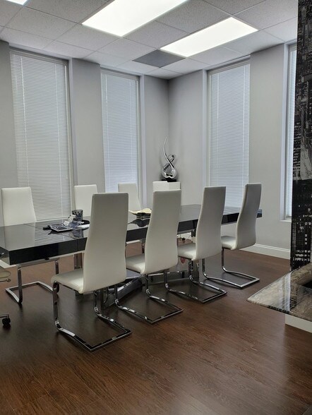 More Photos Of 3775 Venture Dr, Duluth Medical For Lease