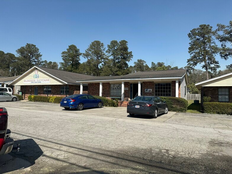 More Photos Of 3452 Peach Orchard Rd, Augusta Storefront For Sale