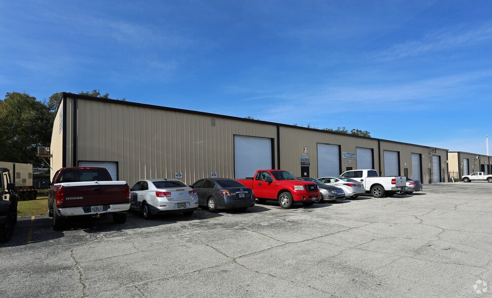 Primary Photo Of 4302 E 10th Ave, Tampa Warehouse For Lease