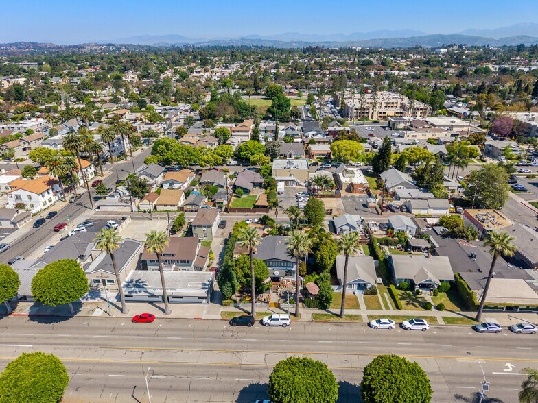More Photos Of 419 W Commonwealth Ave, Fullerton Restaurant For Sale