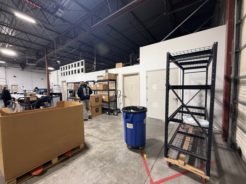 More Photos Of 965 N 1430 W, Orem Light Manufacturing For Lease